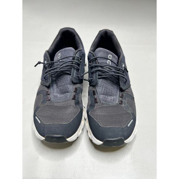 ON Cloud 5 Running Shoes Women's Size US 7.5 Black - running - gym - workout - Picture 3 of 9